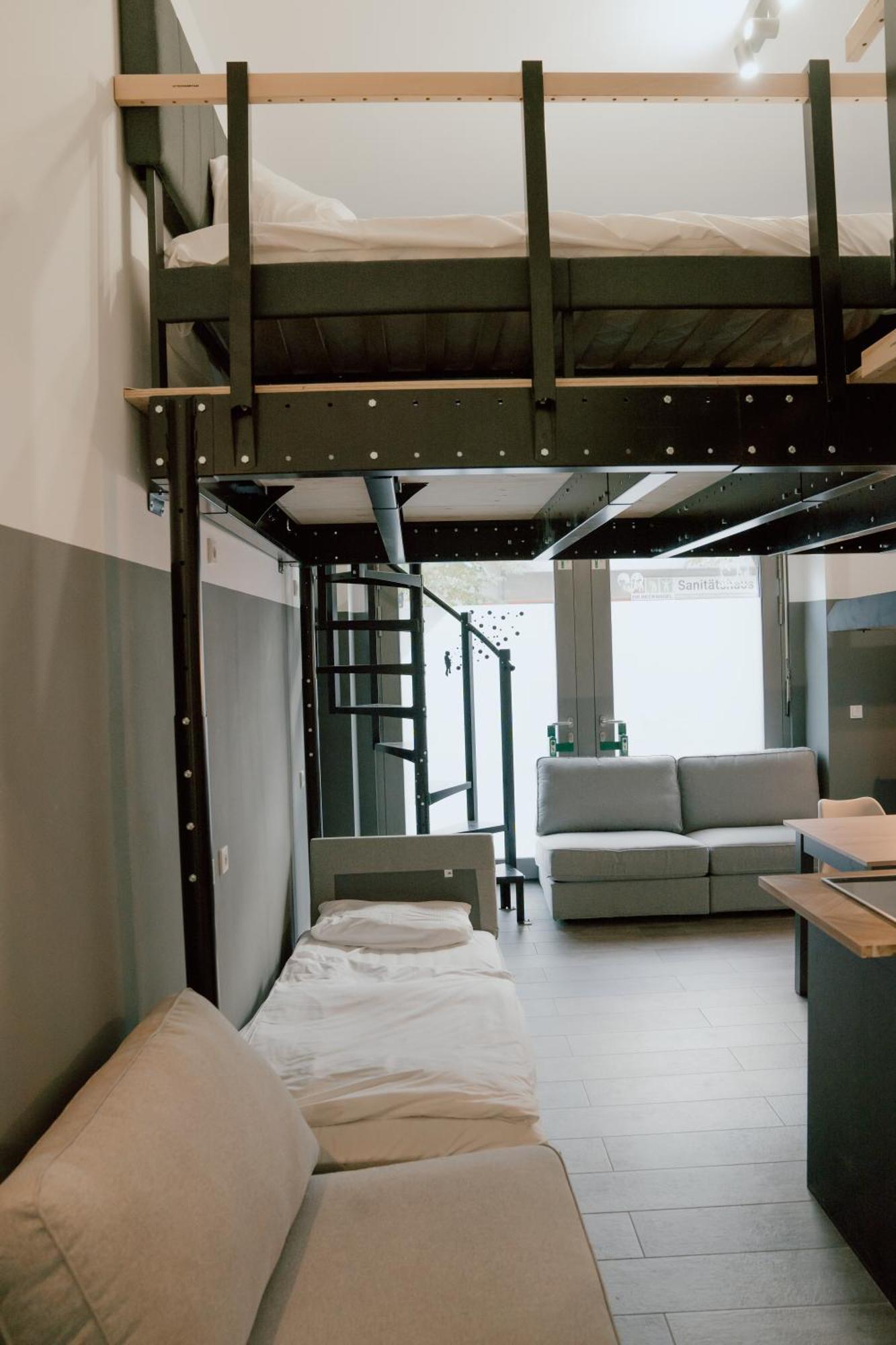 12 Monkeys Apartments Берлин Экстерьер фото